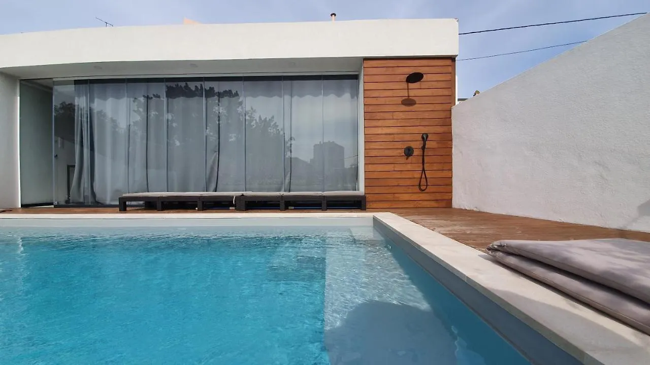 Green Charm House Lisbon