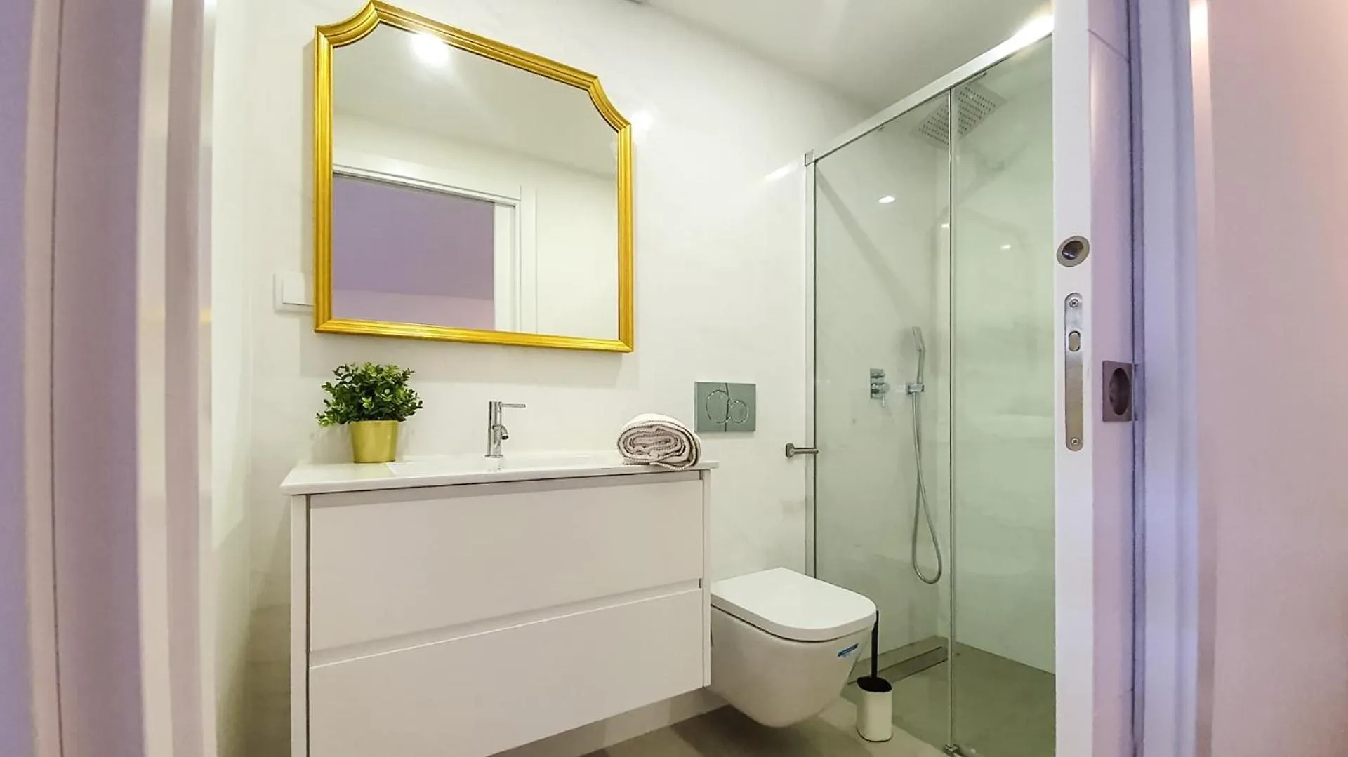 Green Charm House Lisbon Apartment